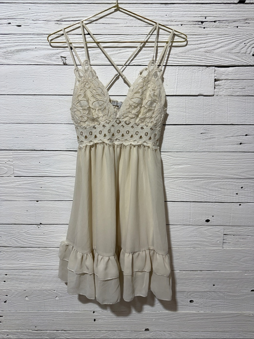 Love Tree Cream Lace Spaghetti Strap Dress
